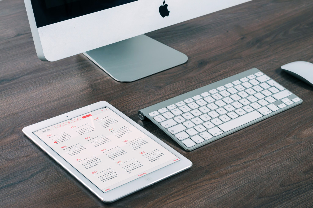 How does anyone schedule their blog posts months in advance?
